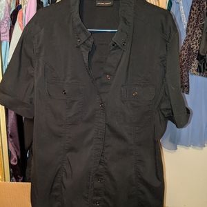 NEW YORK & COMPANY STRETCH BUTTON DOWN